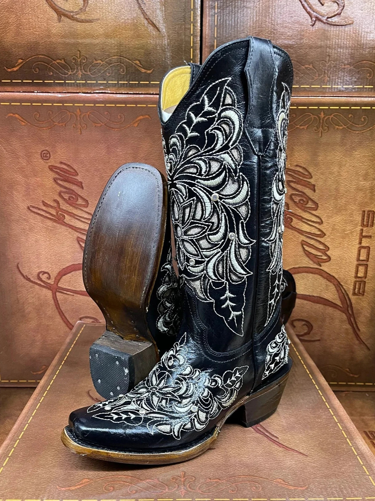 Dalton Women's Rodeo Black Gold Boots - Square Toe